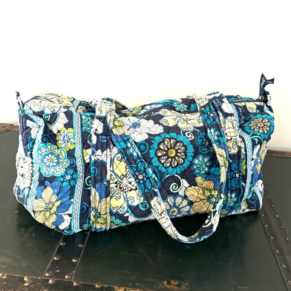 Vera Bradley Floral Quilted Ocean Blue Multi Pocket Shoulder Handbag